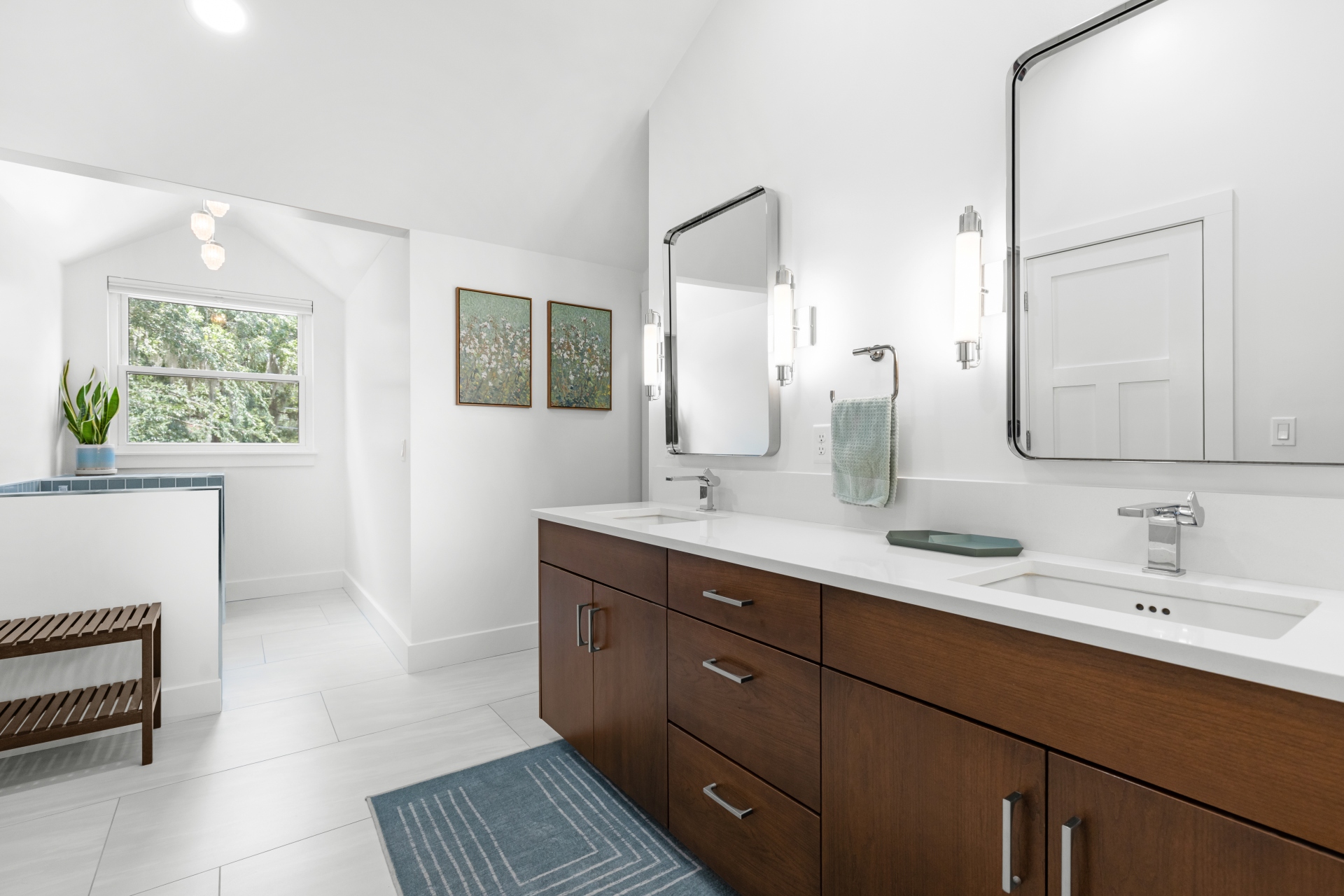 Primary Bathroom Remodel Photo 4