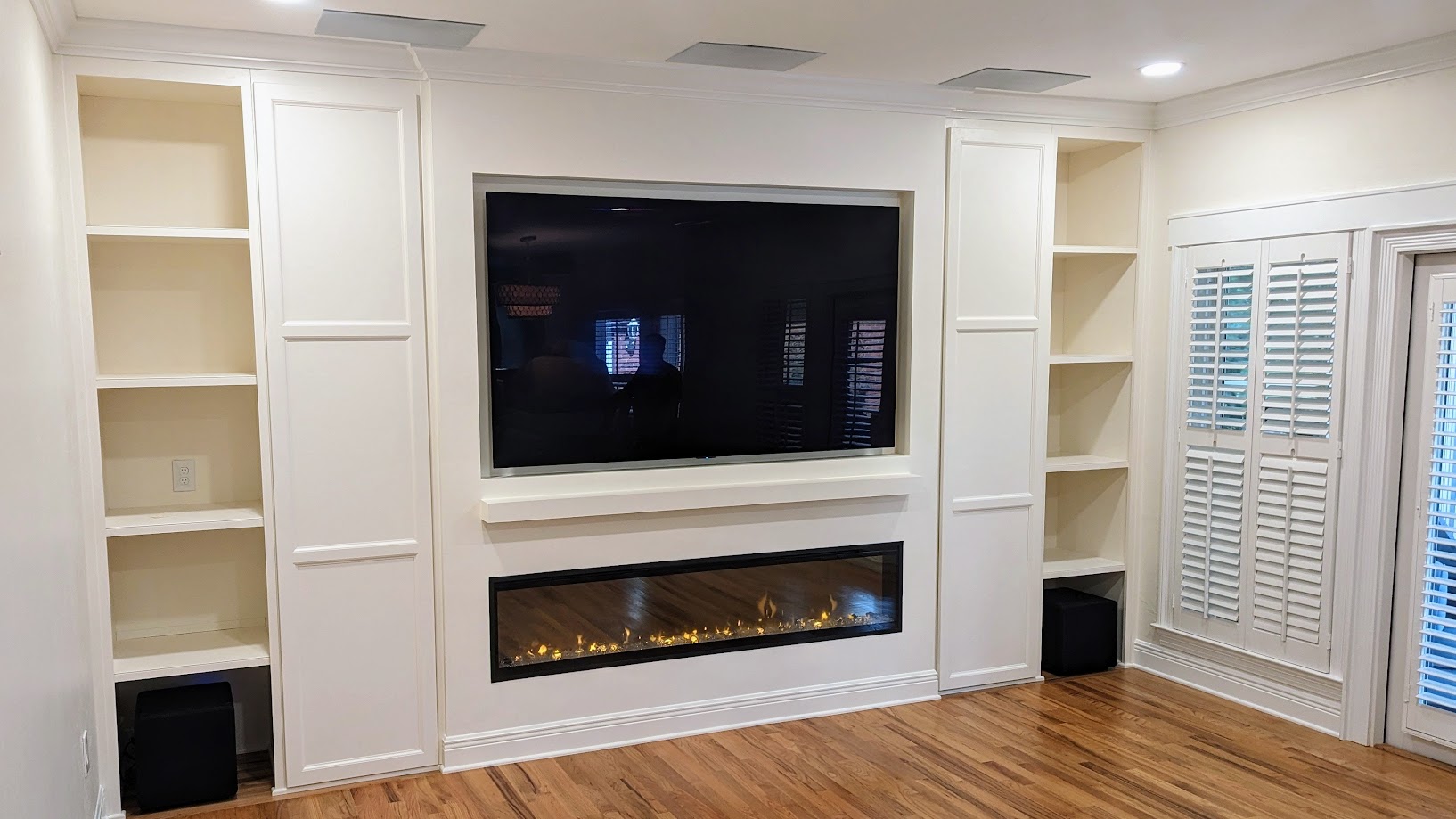 Entertainment Wall Photo 4